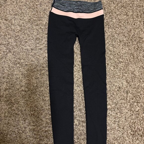 Itzon Leggings Small Black Ankle Length Gray and Pink Wide Waistband Nylon Blend - Picture 1 of 3
